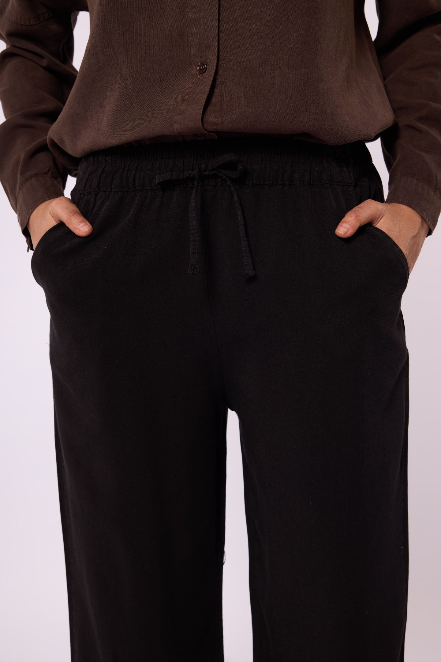 Relaxed Fit Tencel Fabric Trousers with Elastic Waist