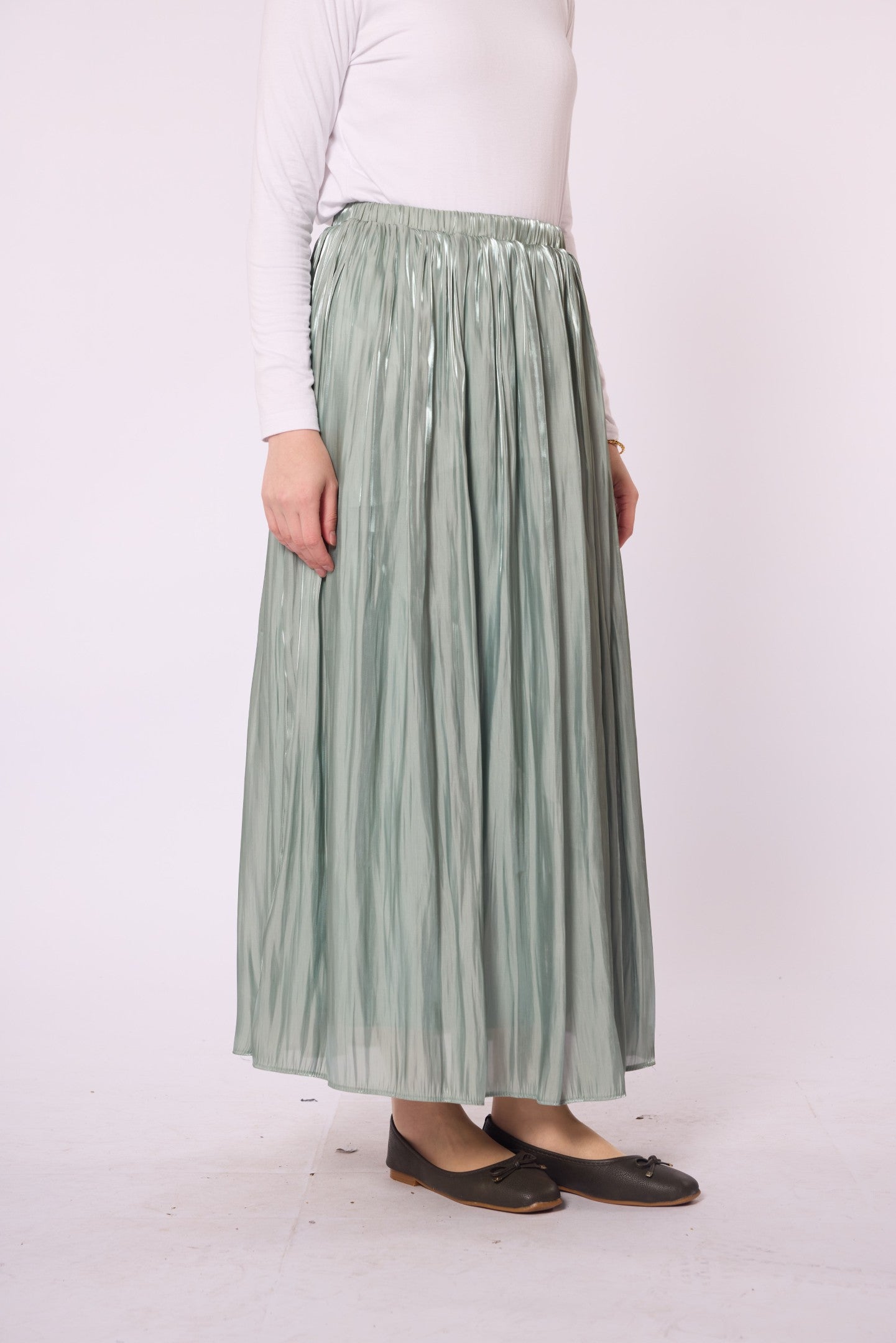 Elastic Waist Pleated Satin Skirt