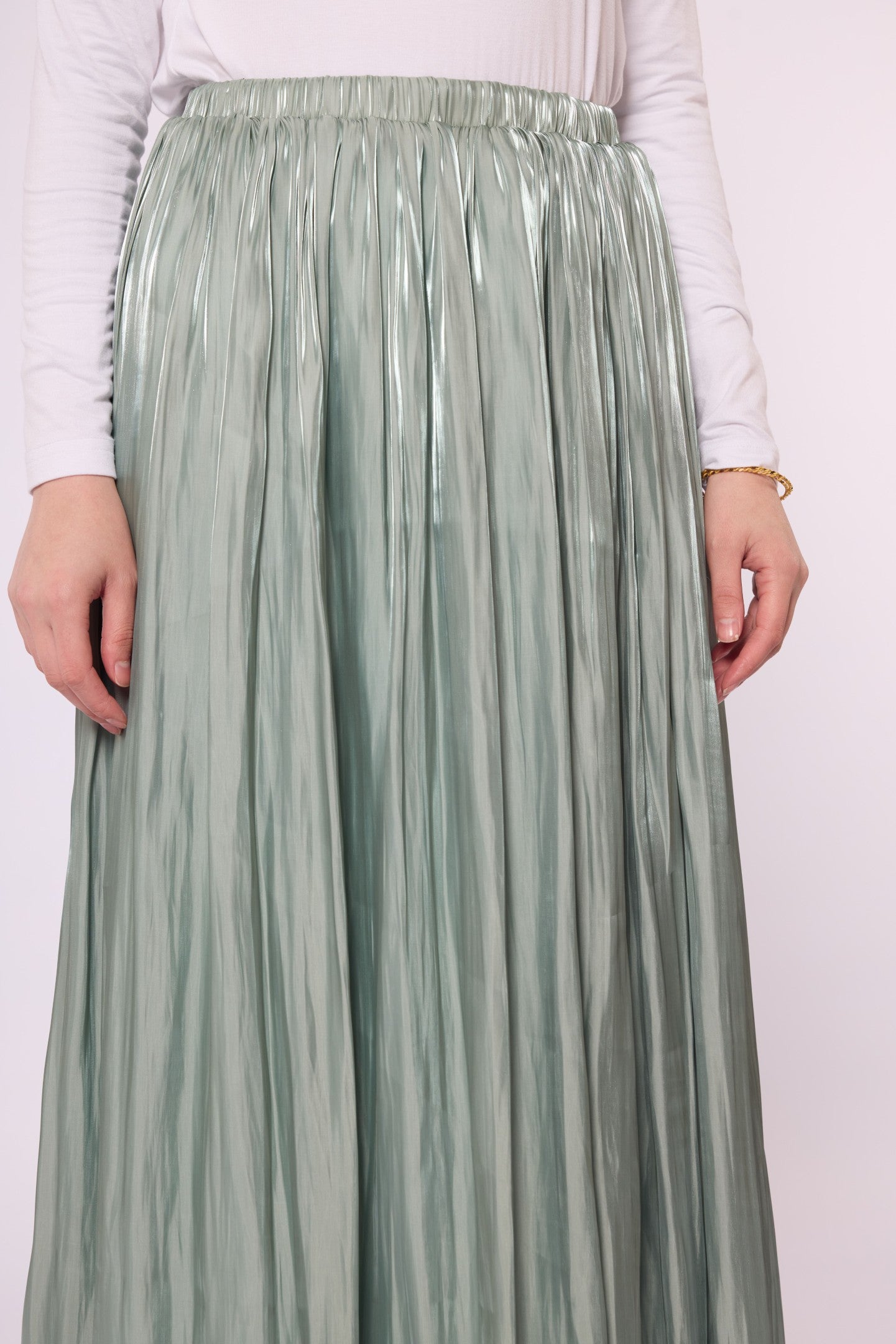 Elastic Waist Pleated Satin Skirt