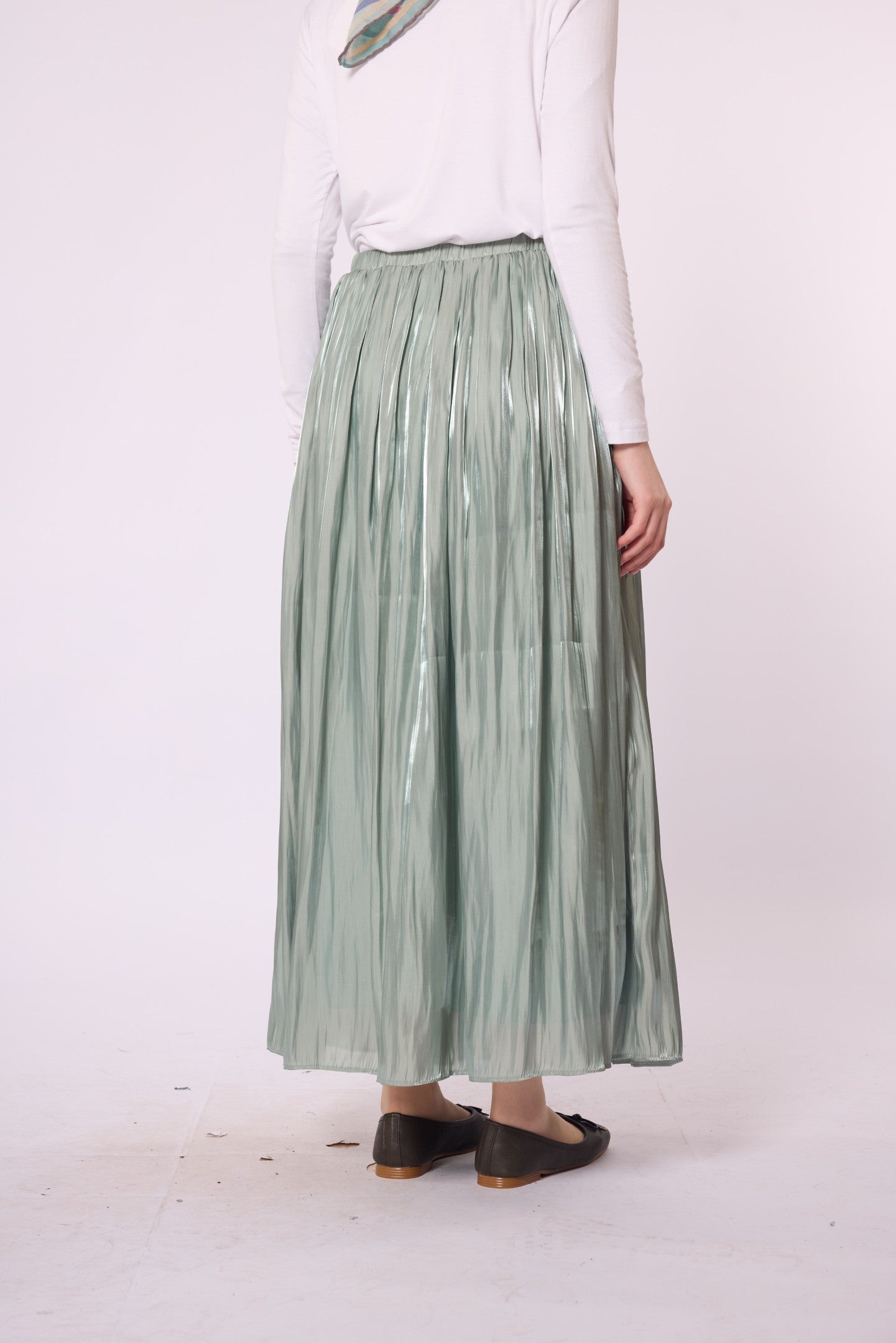 Elastic Waist Pleated Satin Skirt