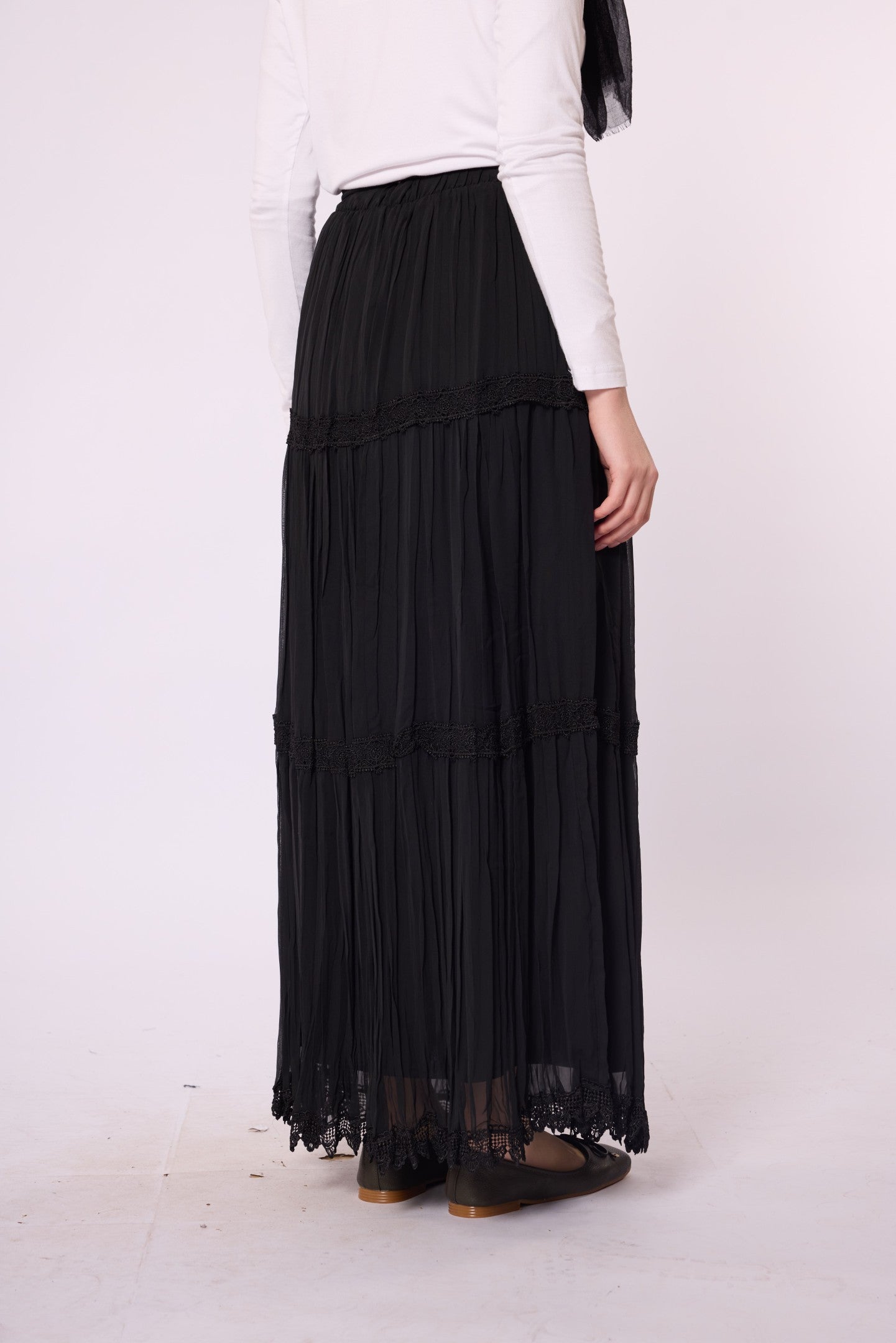 Pleated Chiffon Skirt with Lace Embroidery Detail