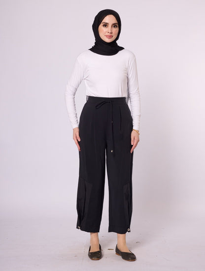 Relaxed Fit Trousers with Pleat Detail