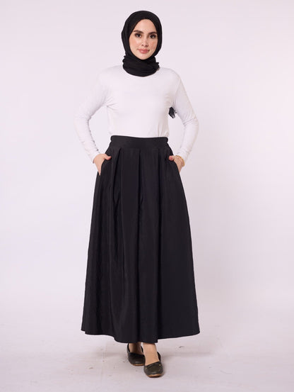 Pleated Skirt with Zipper Detail