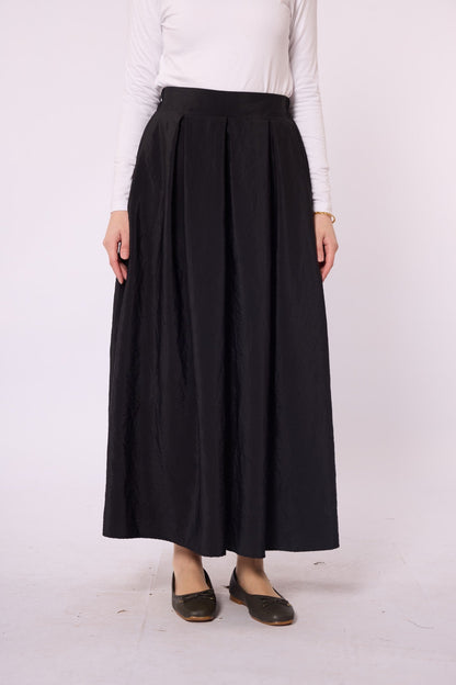 Pleated Skirt with Zipper Detail