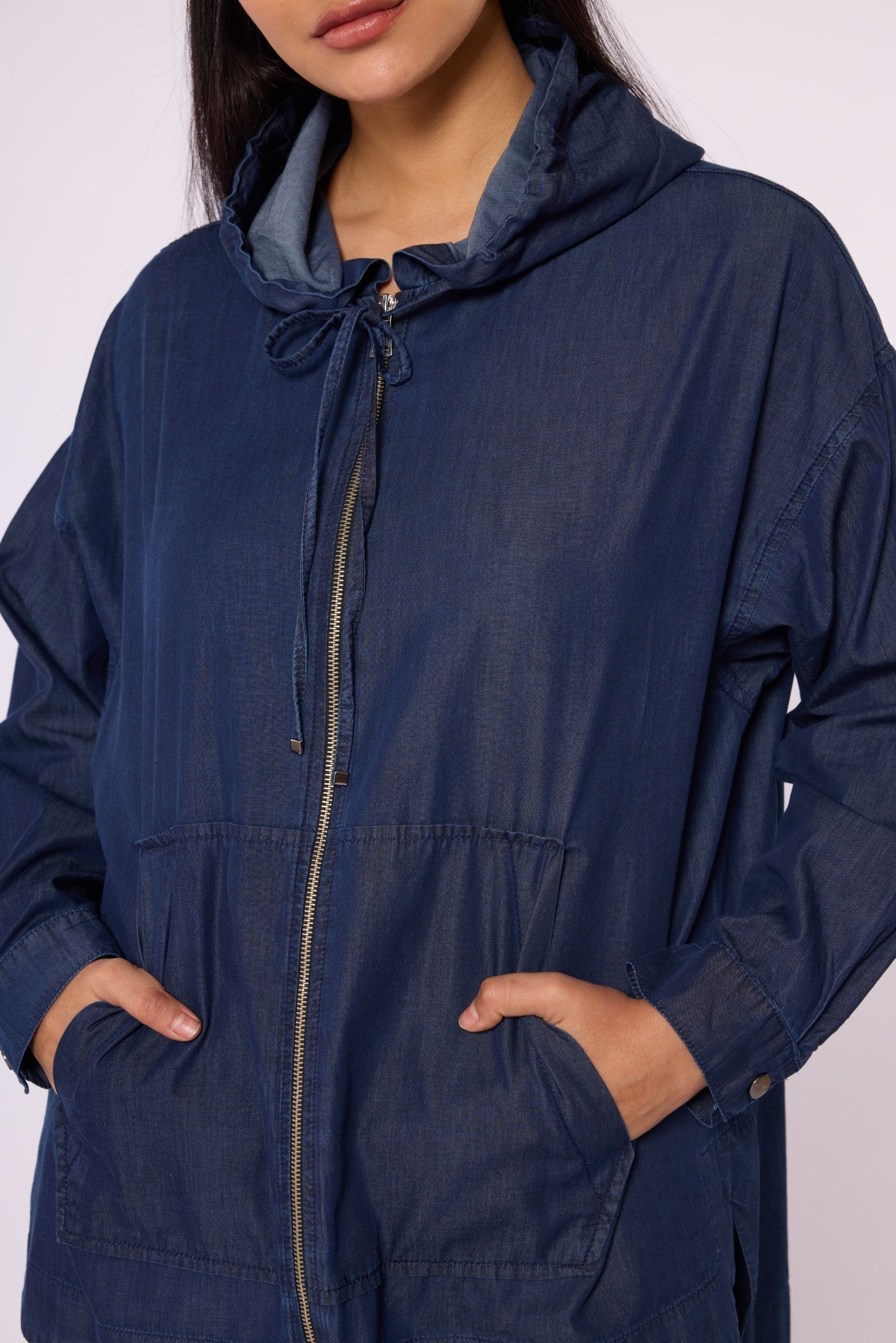 Summer Denim Trouser Set with Hood and Zipper Detail