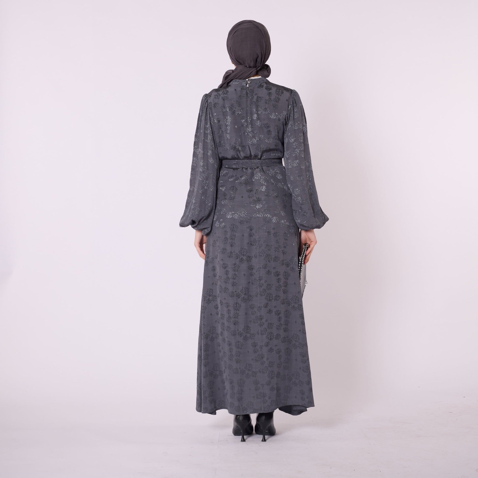 Loose Dress with Gathered Sleeves
