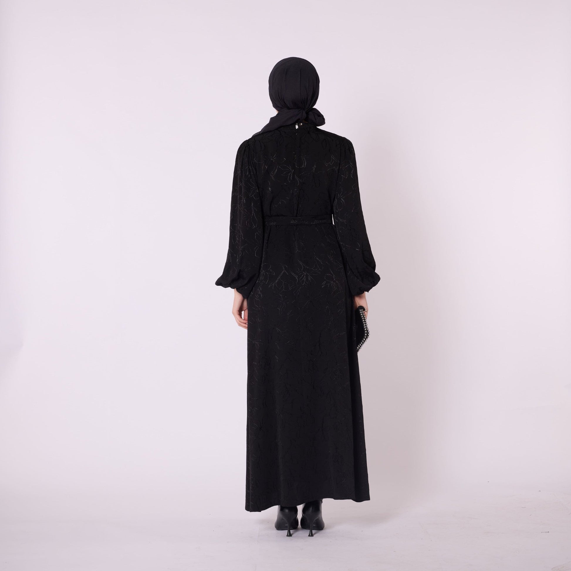 Loose Dress with Gathered Sleeves