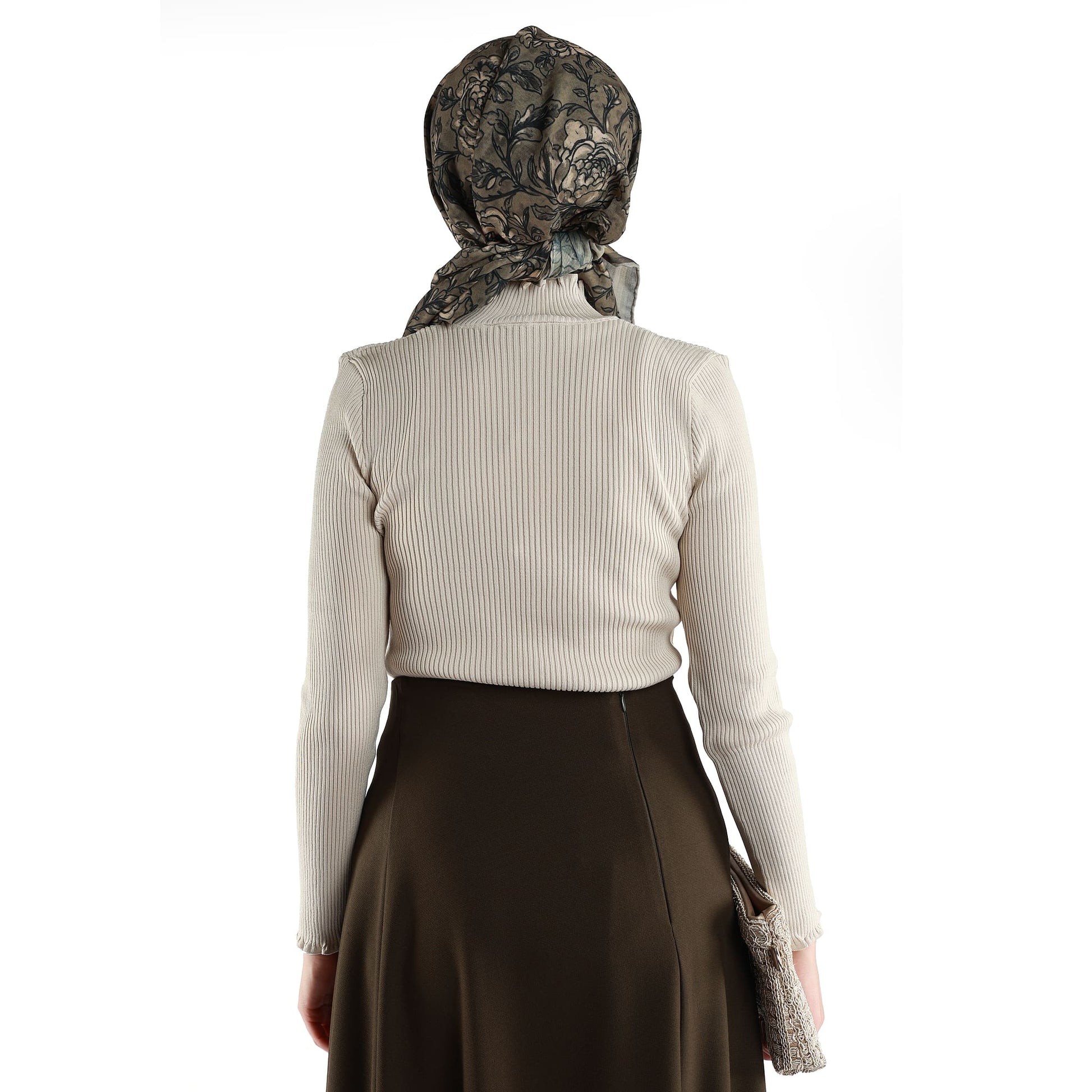 Long-Sleeved Ribbed Knit Body