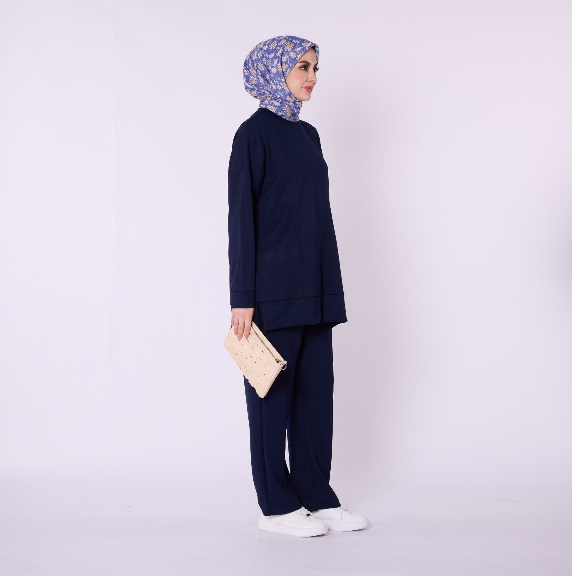 Jersey Two Piece Set With Side Pockets And Elastic Waist Pants