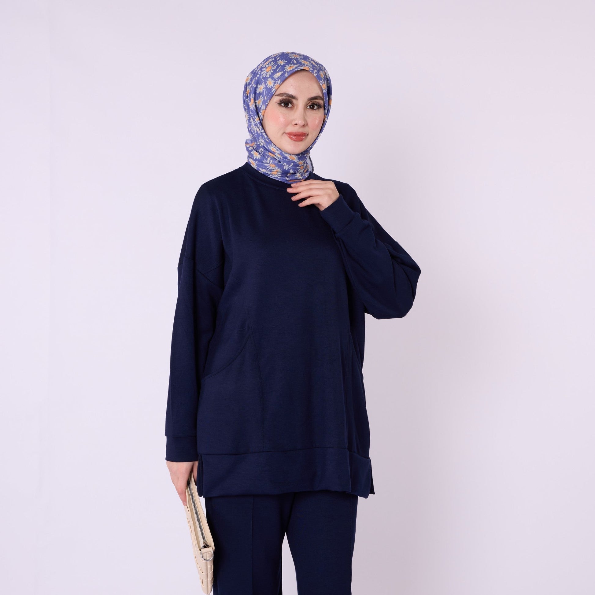Jersey Two Piece Set With Side Pockets And Elastic Waist Pants