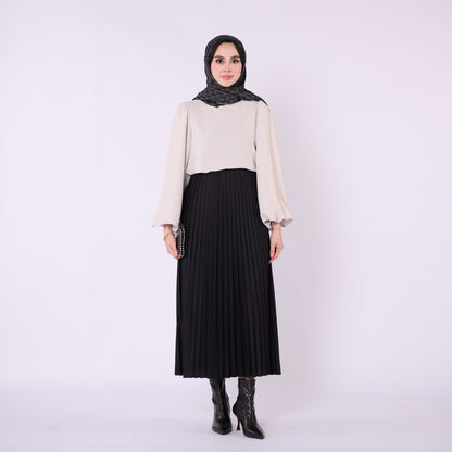 Elastic Waist Pleated Midi Skirt