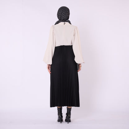 Elastic Waist Pleated Midi Skirt
