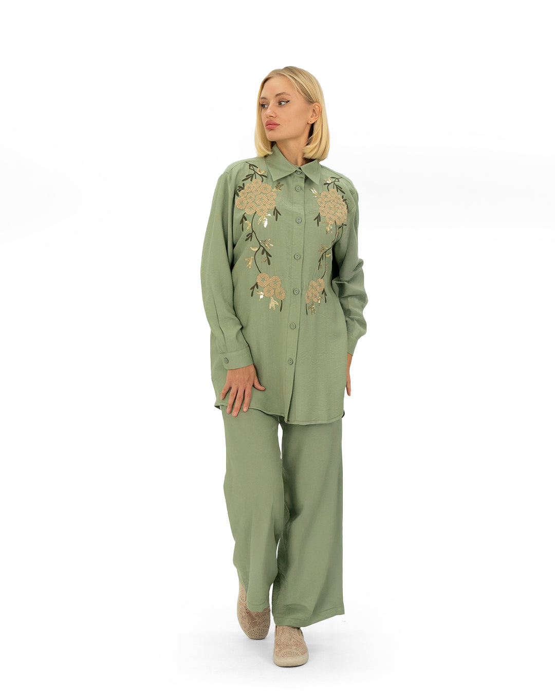 Two-piece set