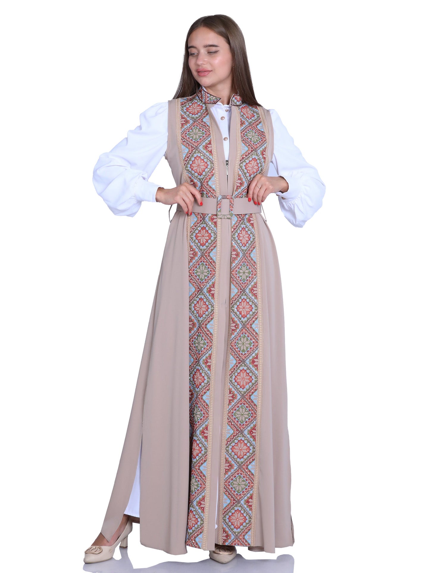 Embroidered bisht