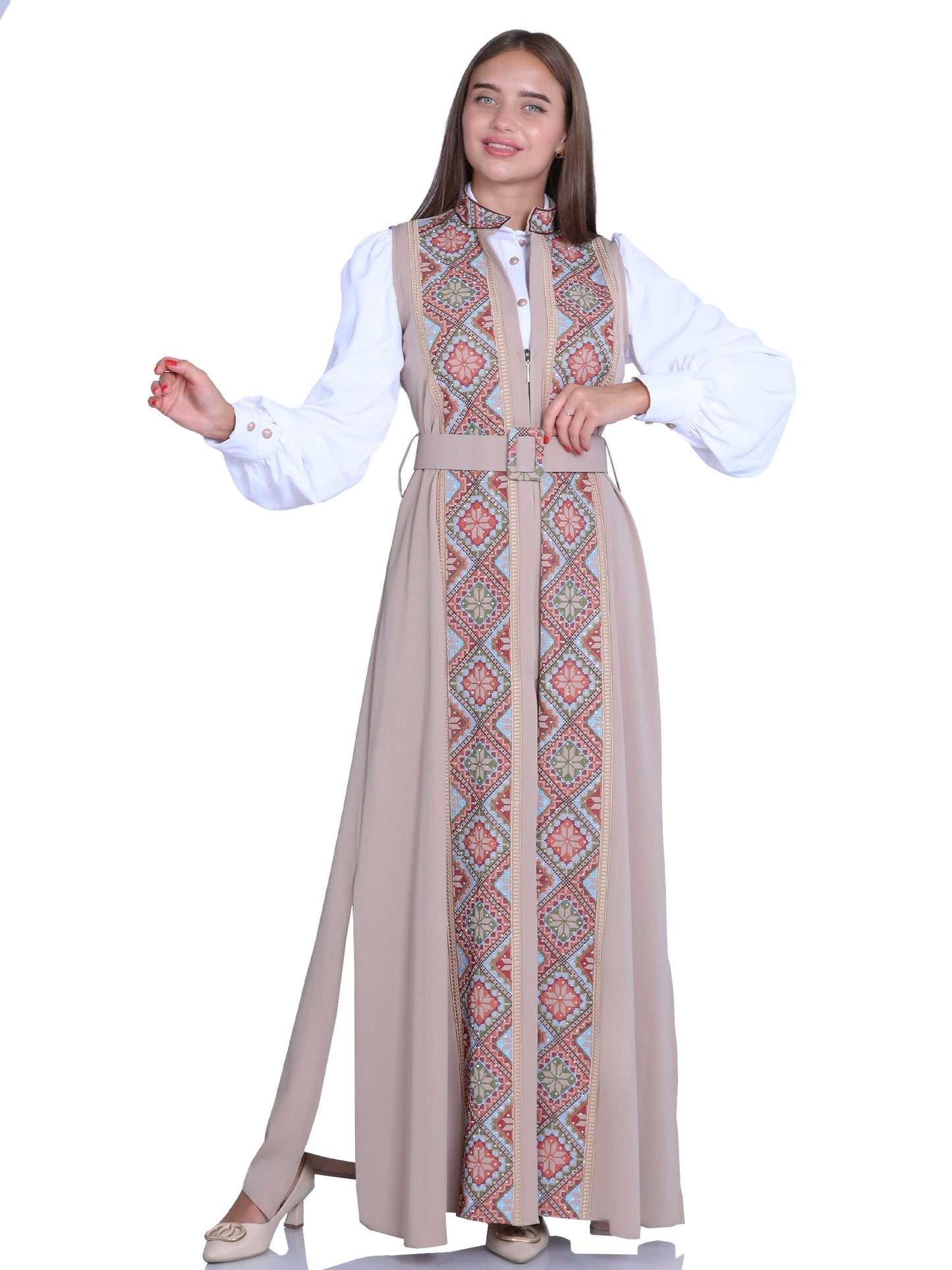 Embroidered bisht