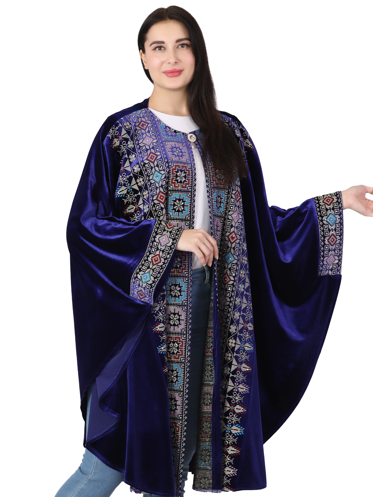 Embroidered bisht