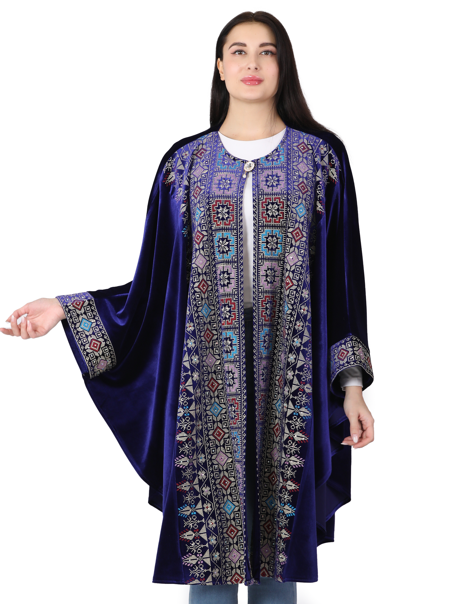 Embroidered bisht