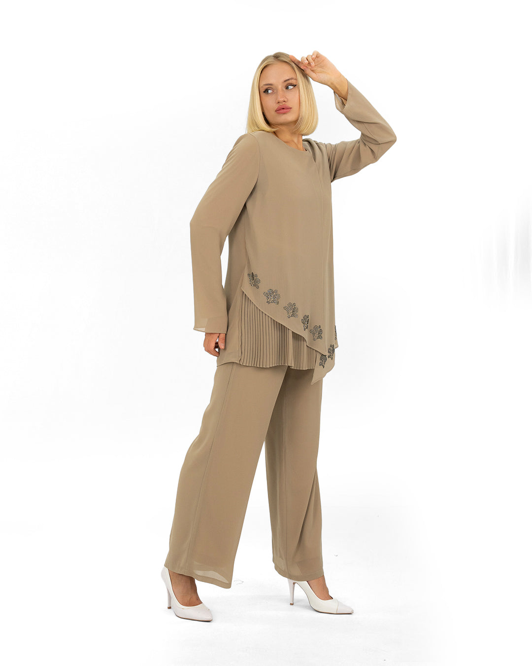 Two-piece set