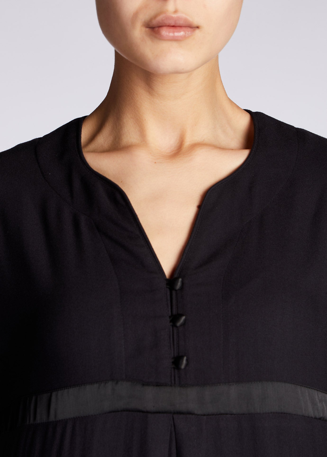 Oolong Abaya Black