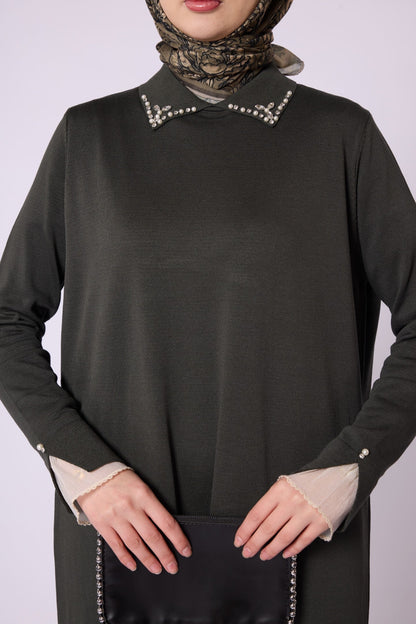 Long Knit Dress With Pearl Collar