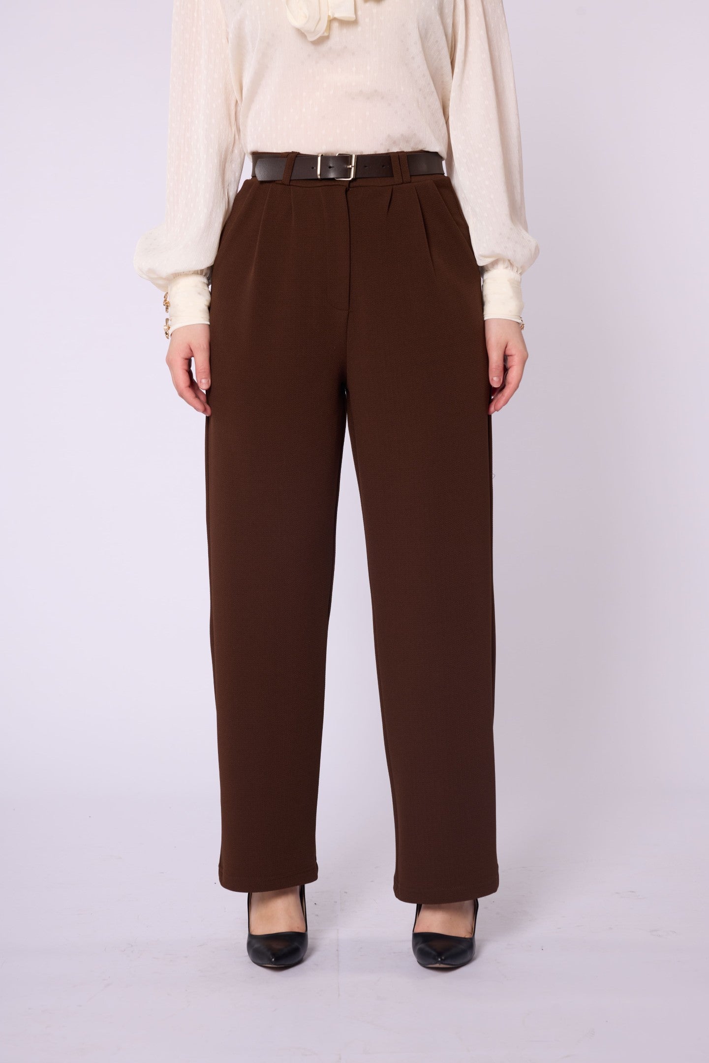 Textured Pleat Detail Belt Accent Trousers