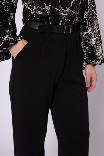 Textured Pleat Detail Belt Accent Trousers
