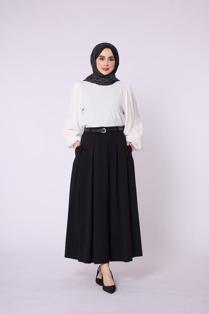 Belt & Pocket Detail Zip-Up Pleated Long Skirt