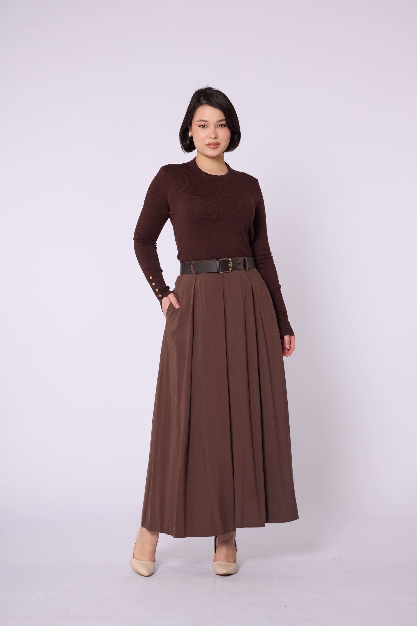 Belt & Pleat Detail Pocketed Long Skirt