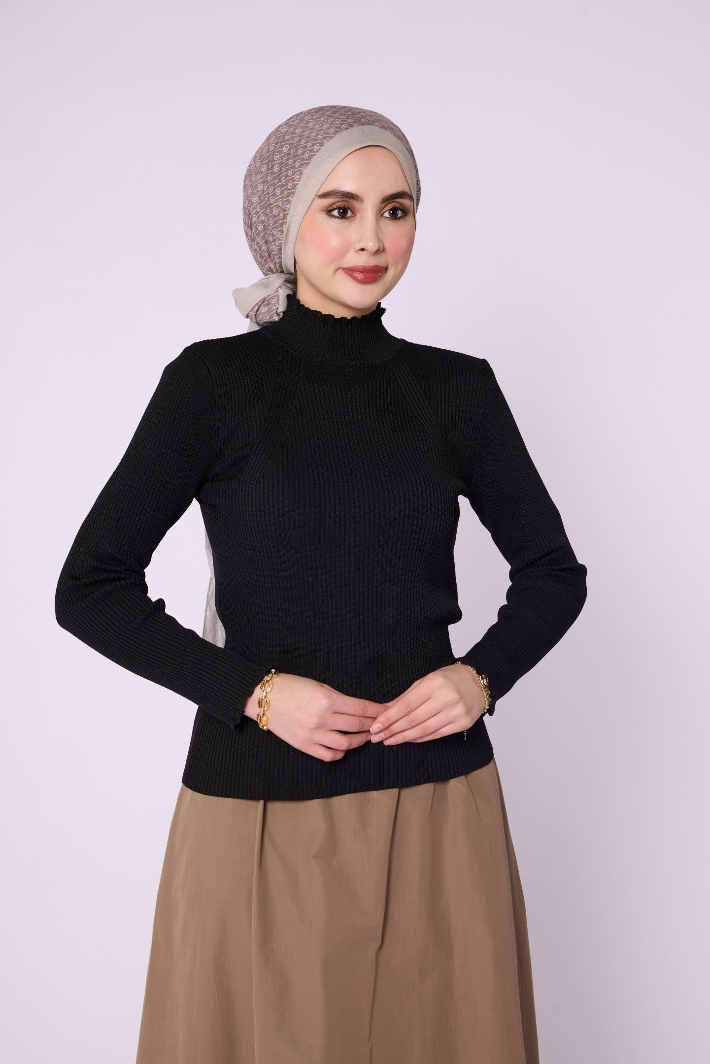 Long-Sleeved Ribbed Knit Body