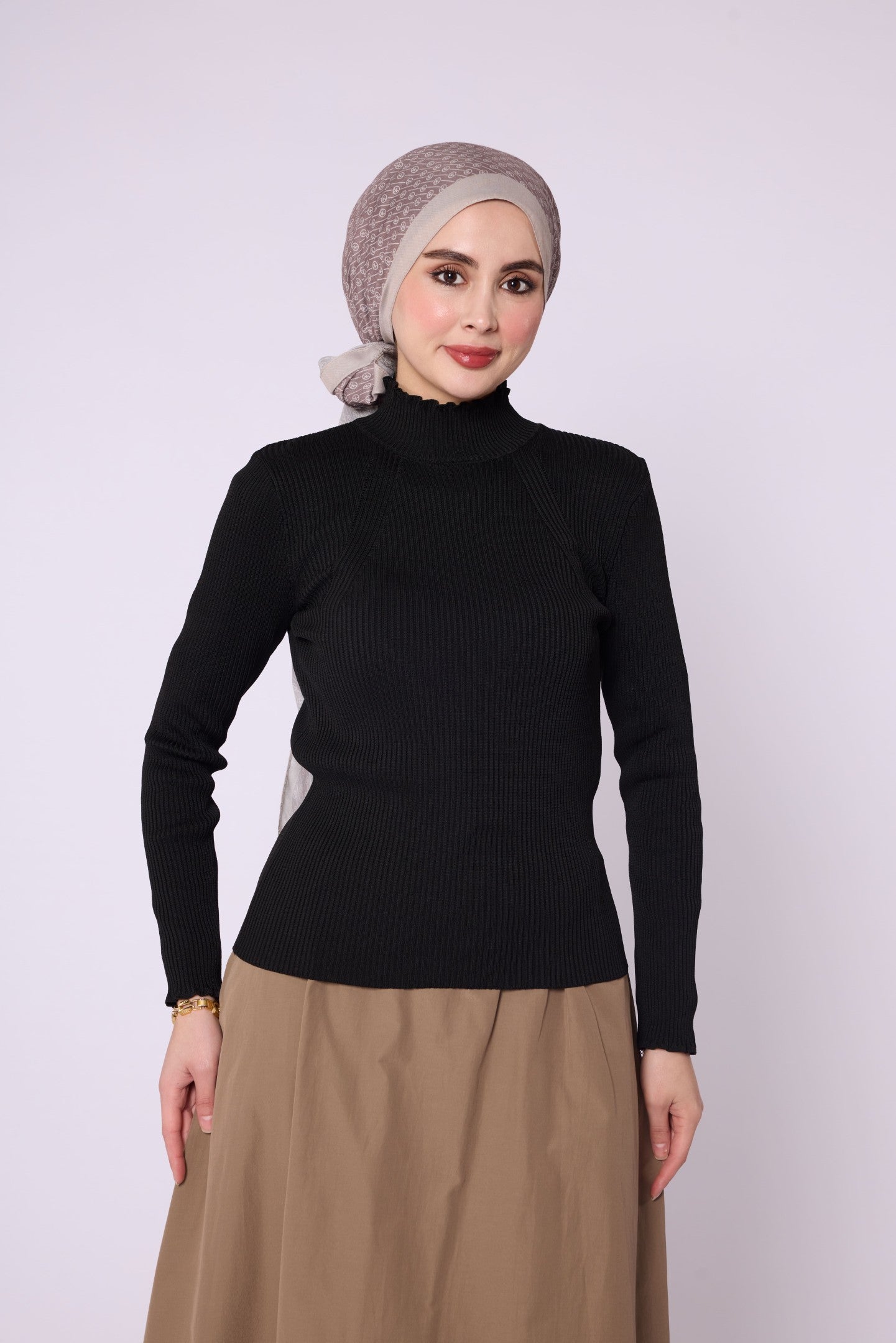 Long-Sleeved Ribbed Knit Body