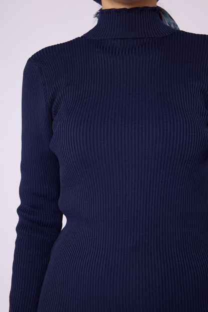 Long-Sleeved Ribbed Knit Body