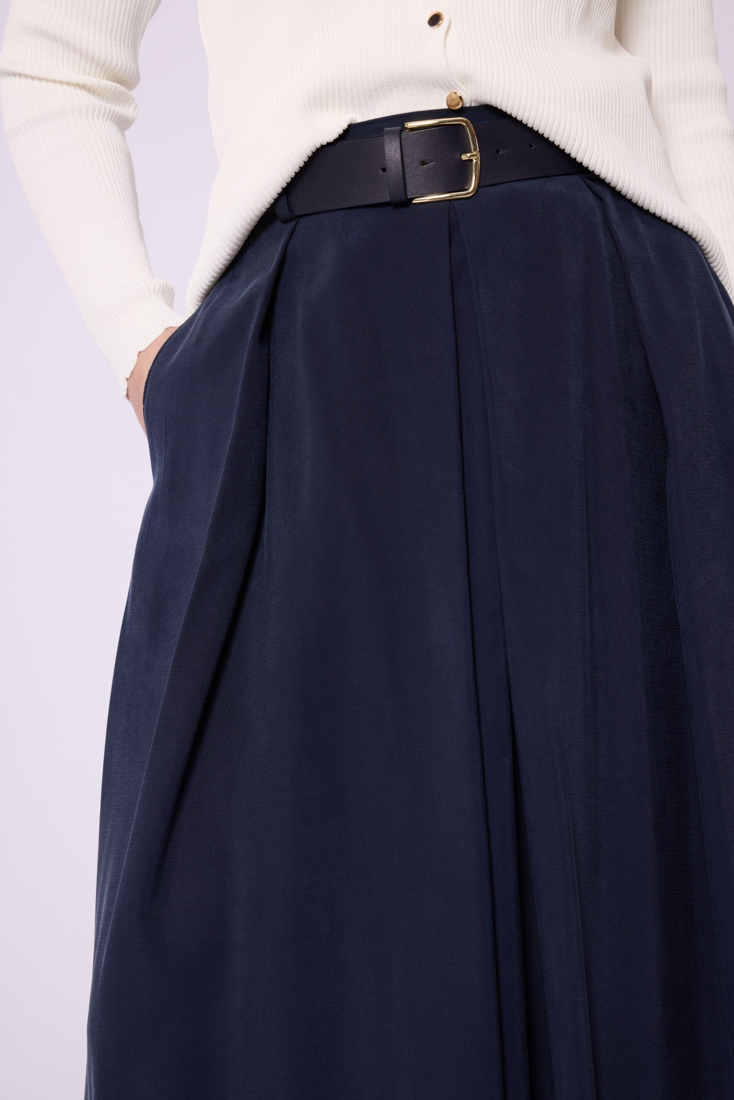 Belt & Pleat Detail Pocketed Long Skirt
