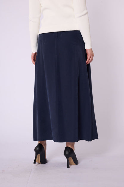 Belt & Pleat Detail Pocketed Long Skirt