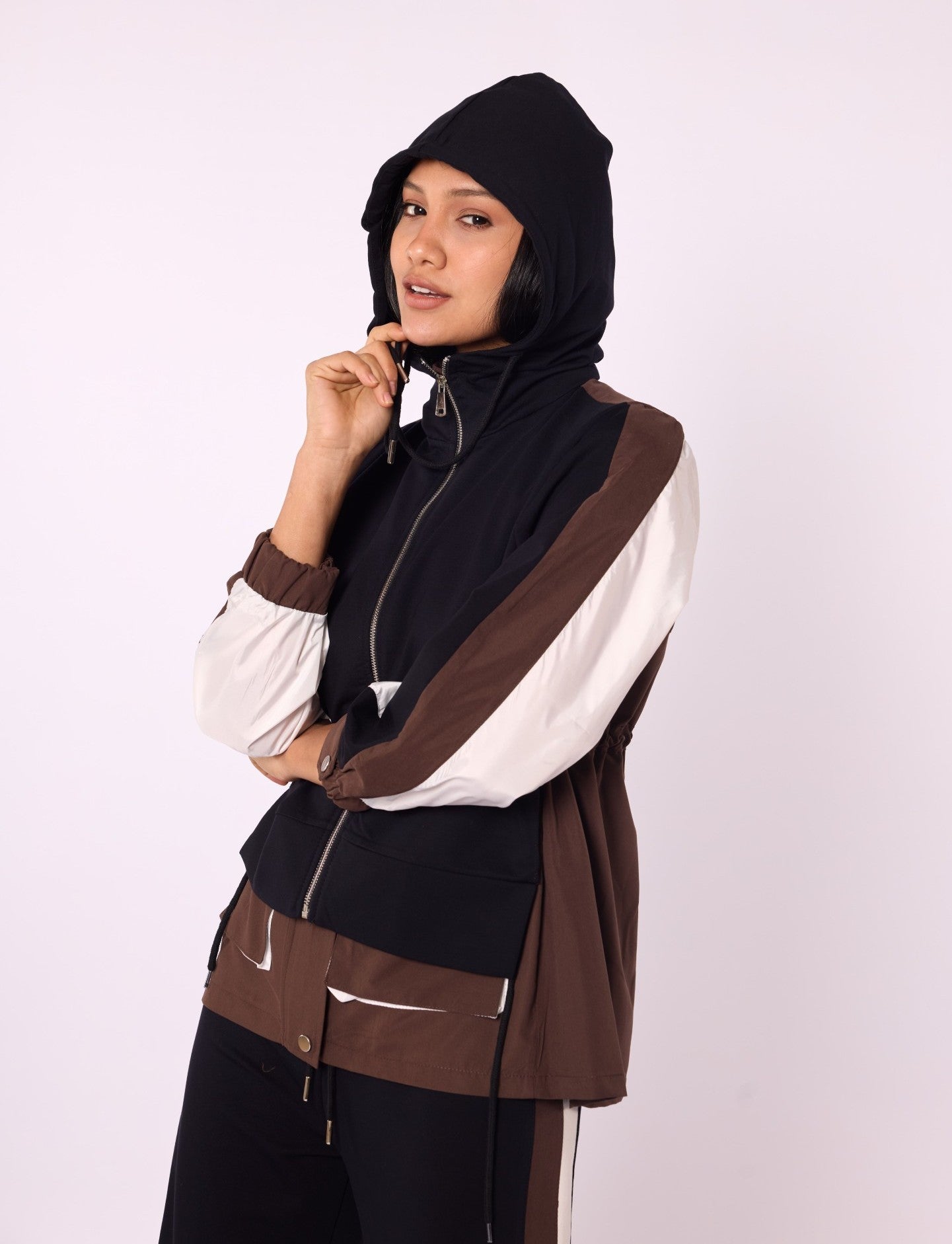 Hooded Trim Detailed Set with Gathered and Pocket Details