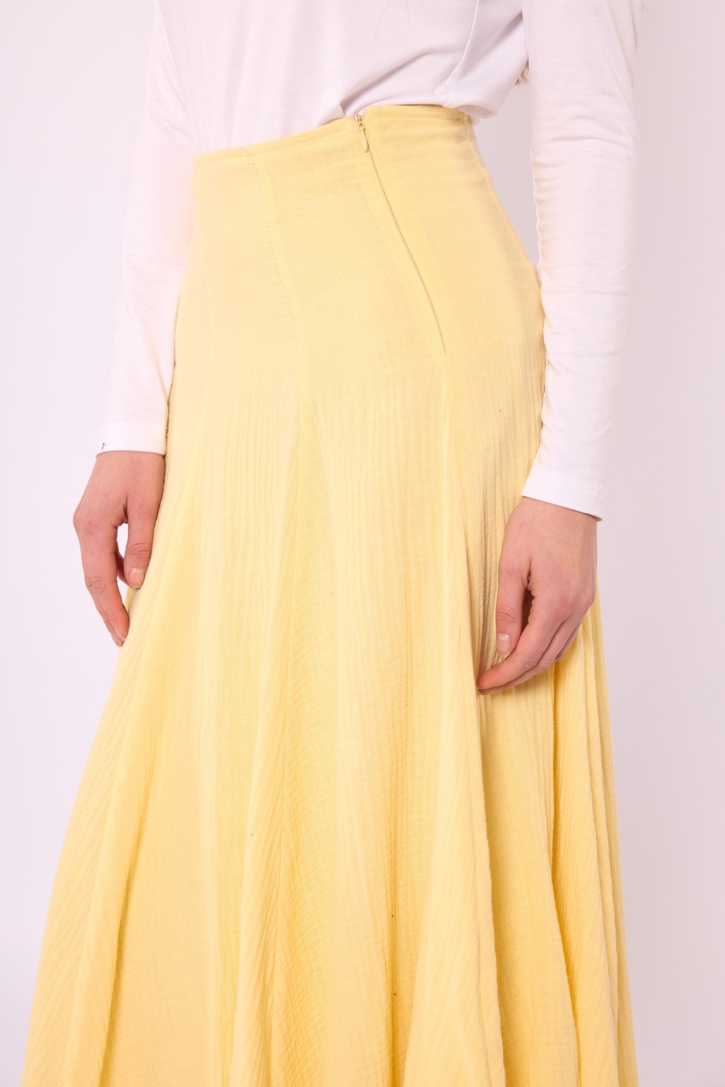 Lined A-Line Skirt in Muslin Fabric