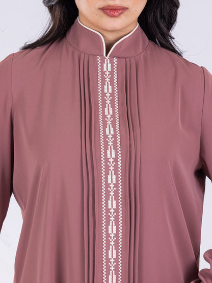 Embroidered set