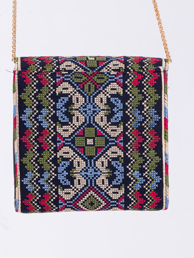 Medium embroidered bag