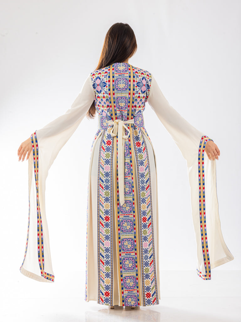 Dew-Embroidered Thob