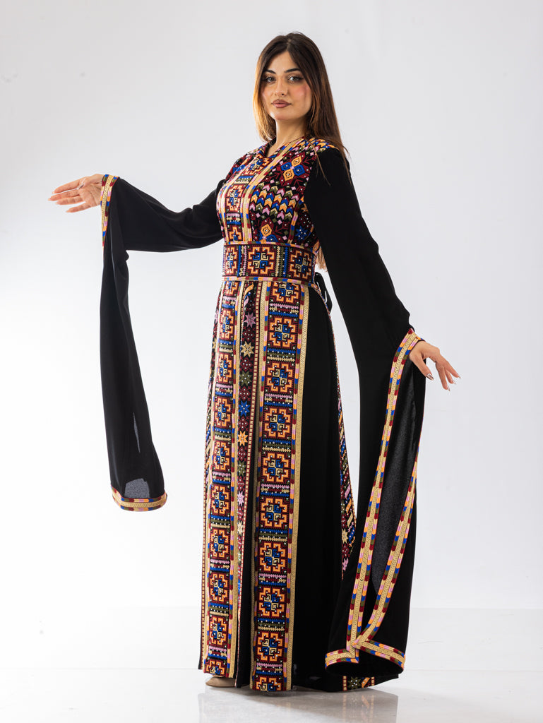Dew-Embroidered Thob