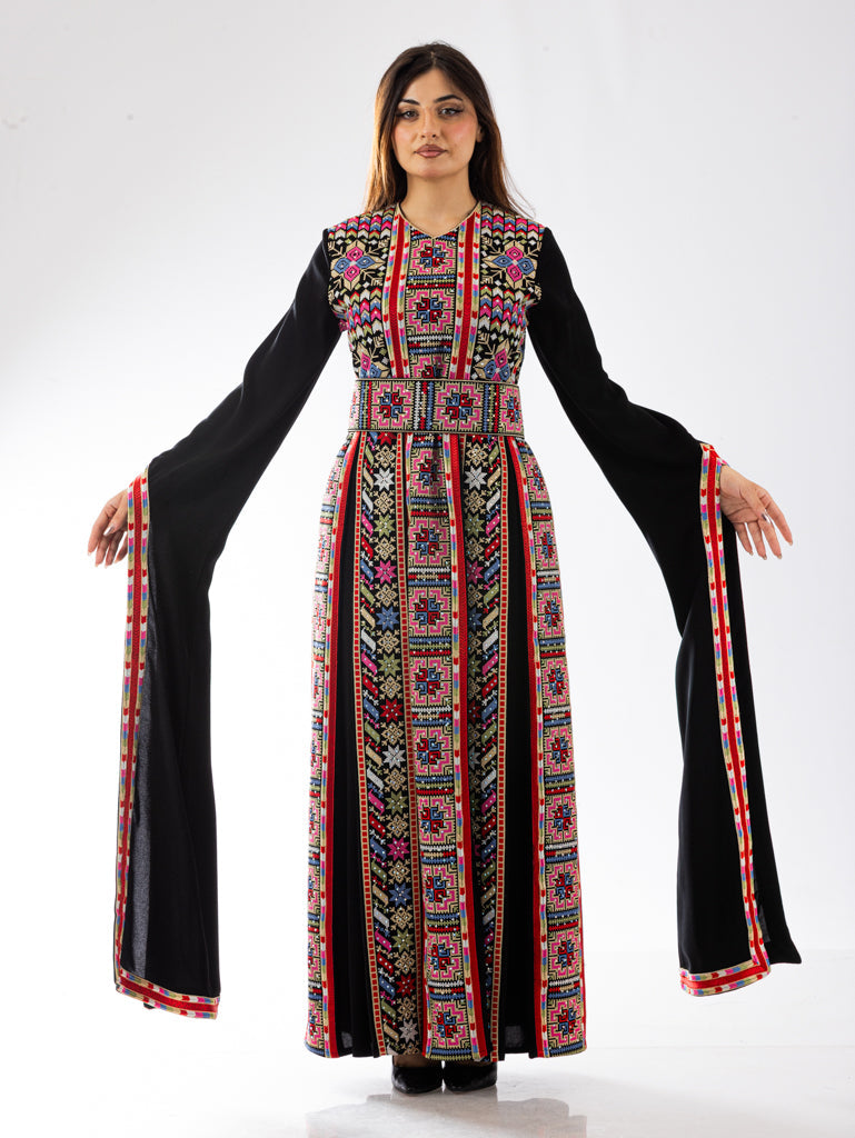 Dew-Embroidered Thob