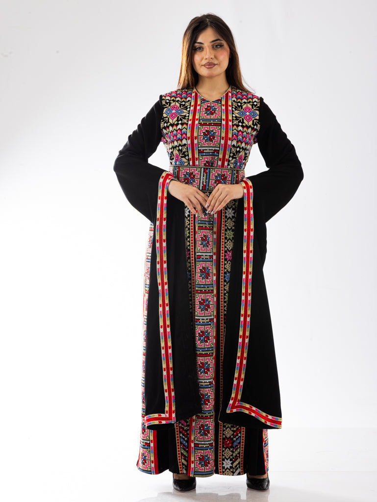 Dew-Embroidered Thob