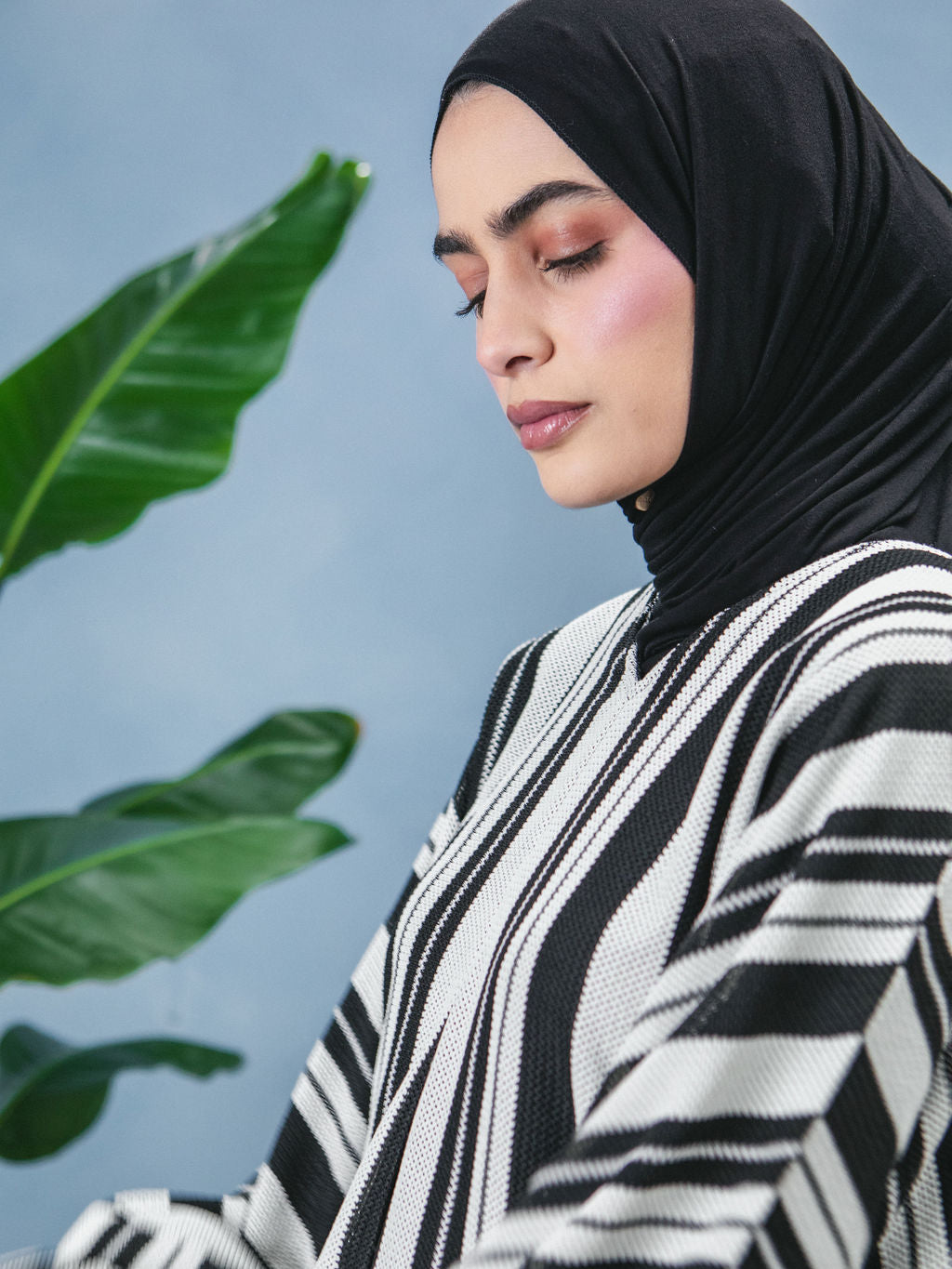 Single Pleat Crochet Kaftan