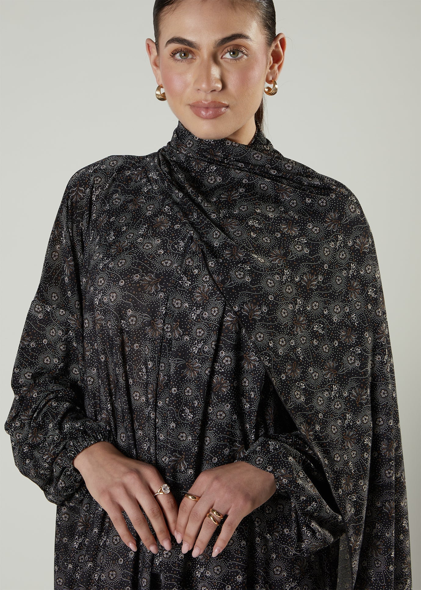 Printed Prayer Abaya Spiral