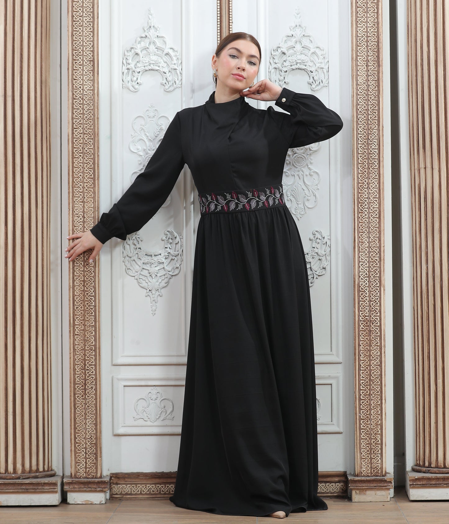 Women's embroidered rose dress