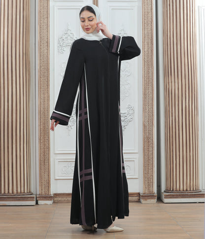 Kuwaiti women's abaya
