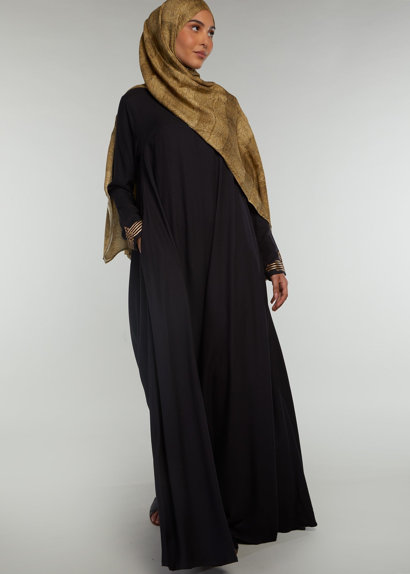 Celi Abaya Black