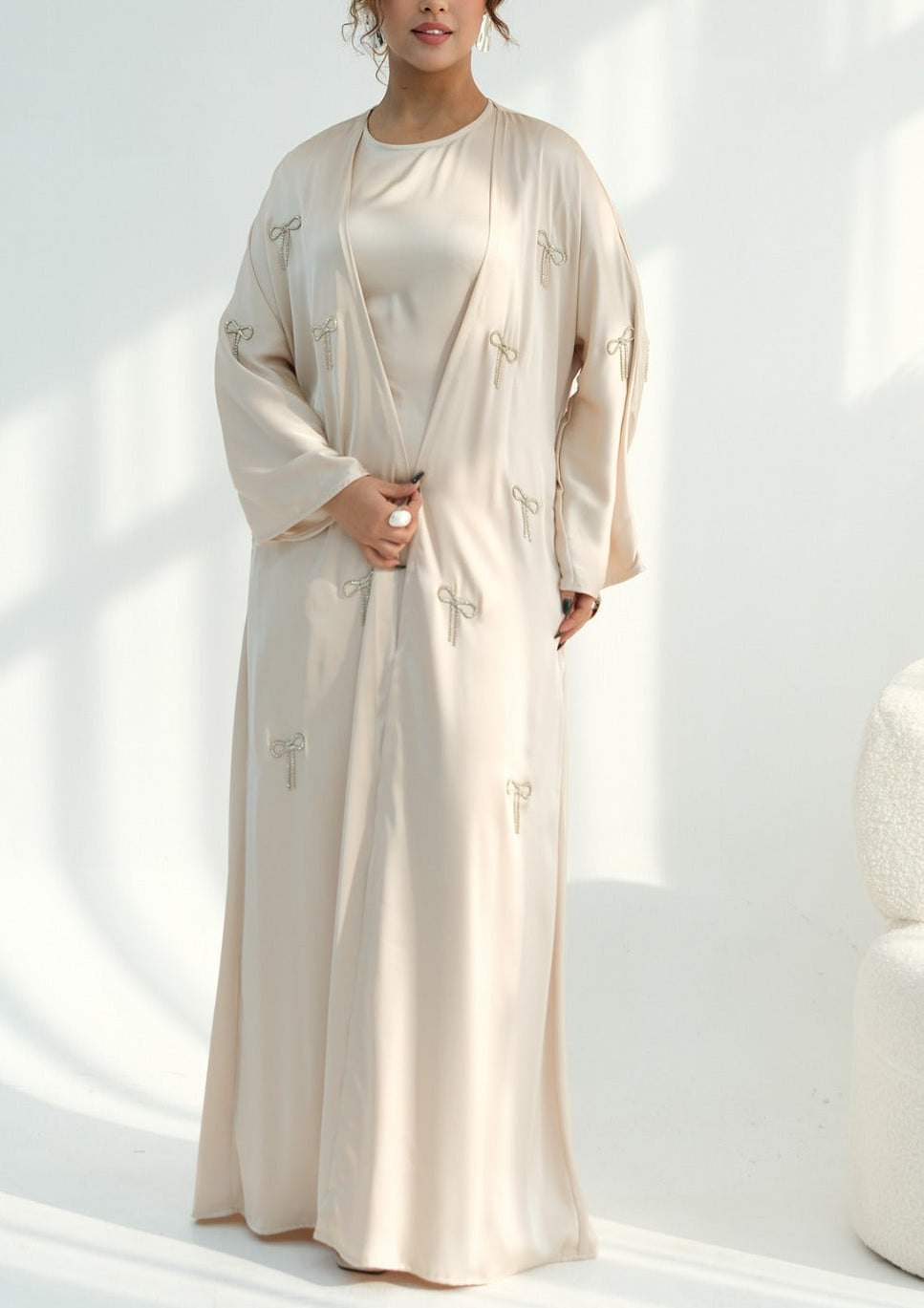 Aimah Crystal Bow Abaya Set