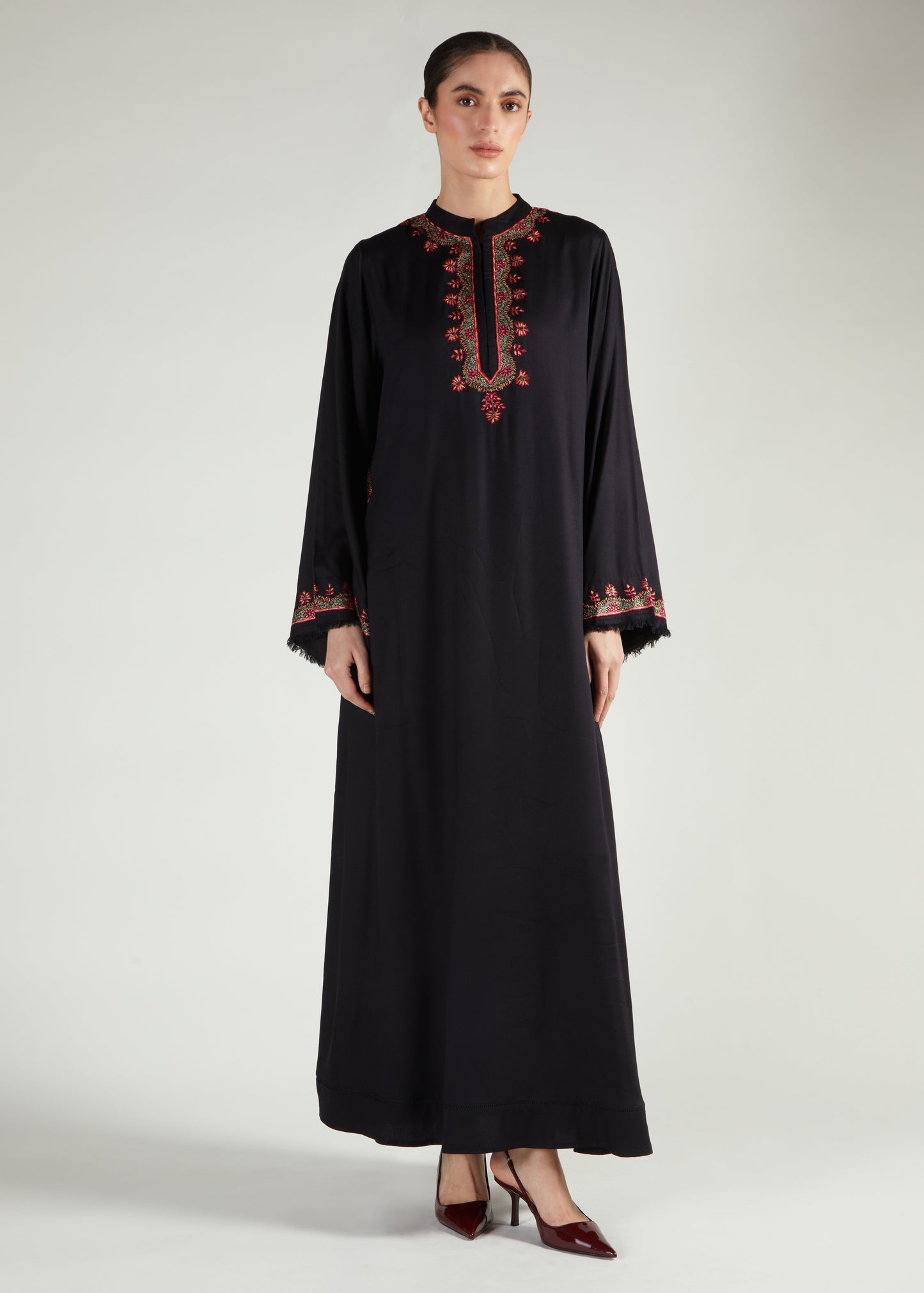 Jouri Abaya
