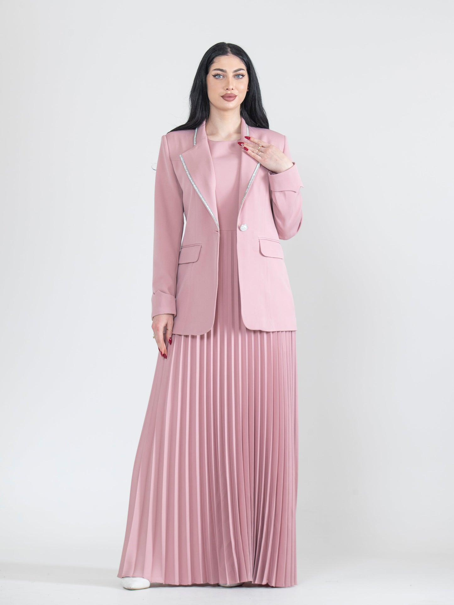 Dress with a modern blazer and pleated ruffles
