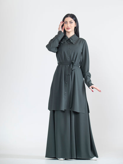 Two-piece set with modern embroidery
